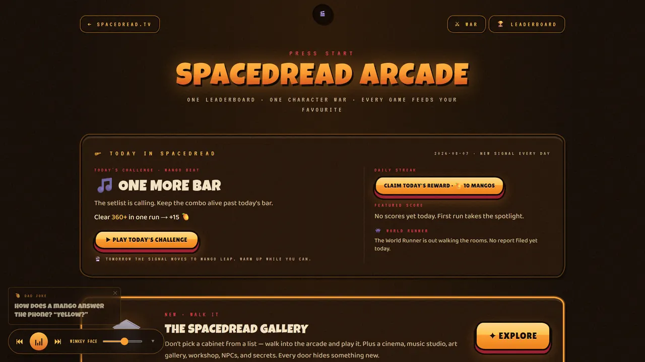 The Spacedread Arcade hub, listing games alongside a daily challenge and a leaderboard panel.
